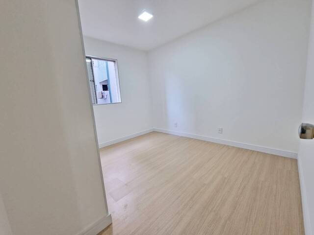 Apartamento para Venda em Praia Grande - 3